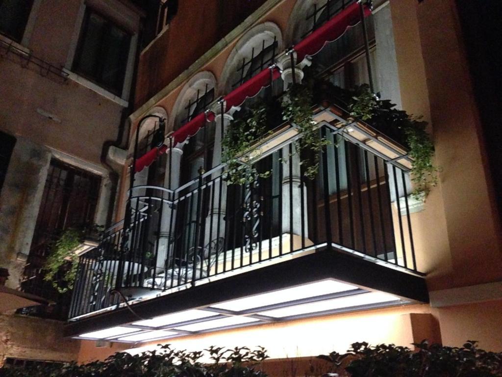 Hotel Palazzetto Madonna Venedig Exterior foto